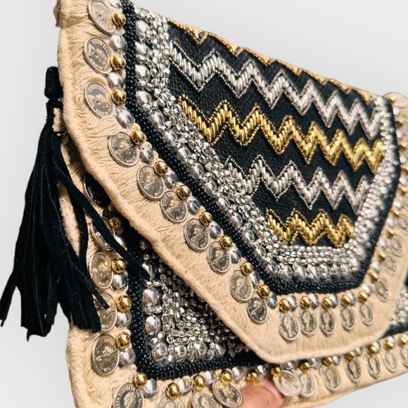 Bohemian Envelope Wristlets Banjara Clutch Beige And White Color With tassels - Picture 9 of 12
